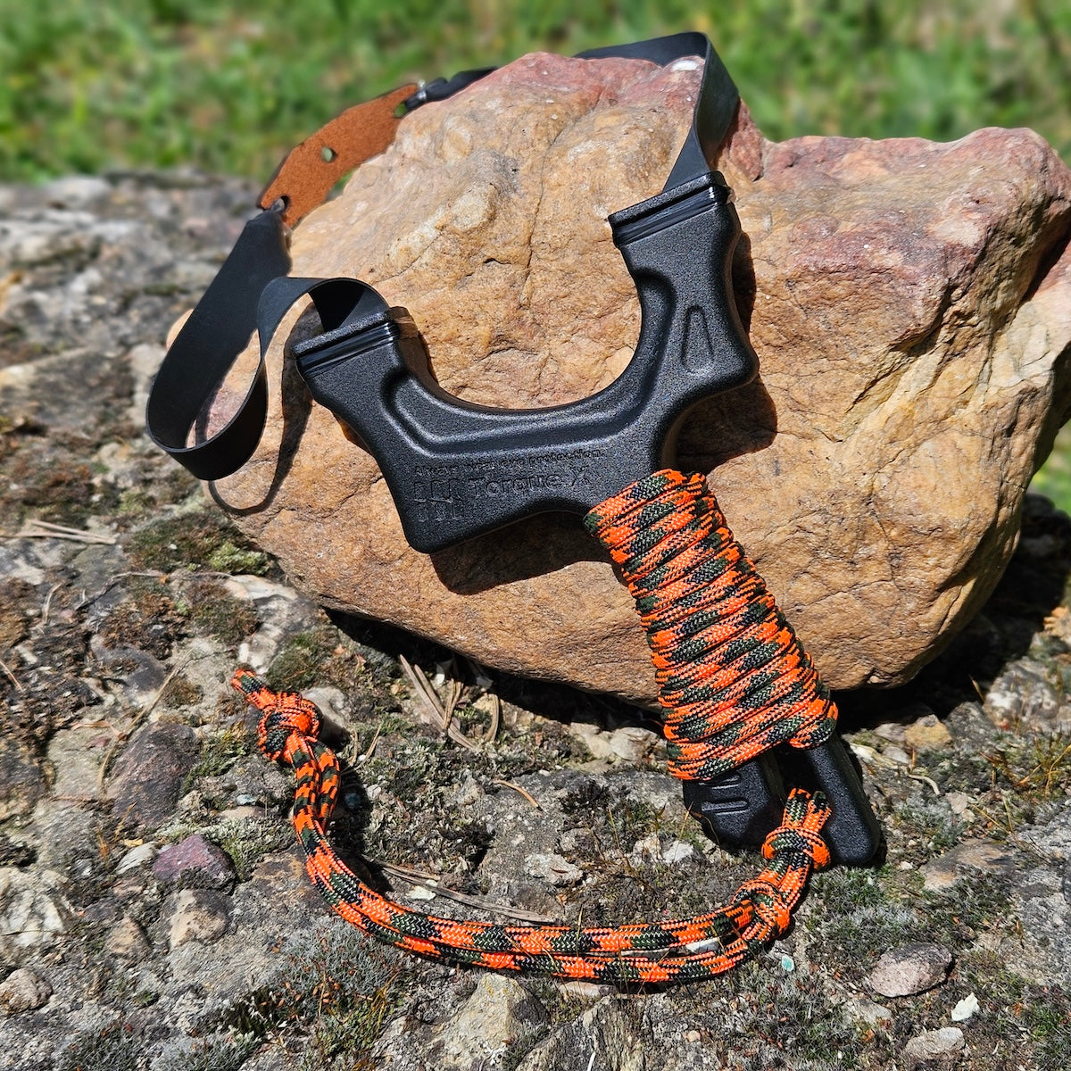 550 paracord wrapped on a Torque handle